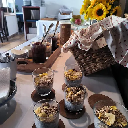 Omir Bed & Breakfast 3*