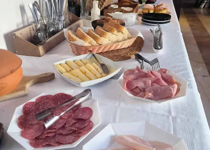 Omir Alojamento de Acomodação e Pequeno-almoço