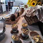 Omir Bed & Breakfast 3*