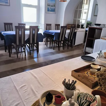 Omir Bed and Breakfast