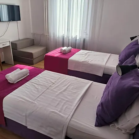 Omir Bed and Breakfast