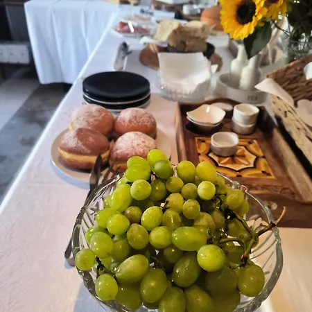 Omir Bed and Breakfast 3*