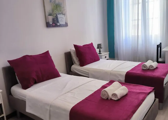 Omir Nocleg ze śniadaniem 3*