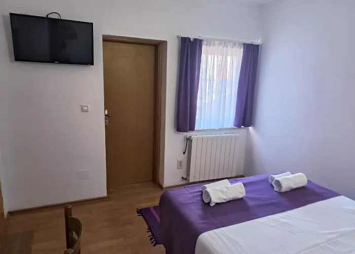 Nocleg ze śniadaniem Omir Pula