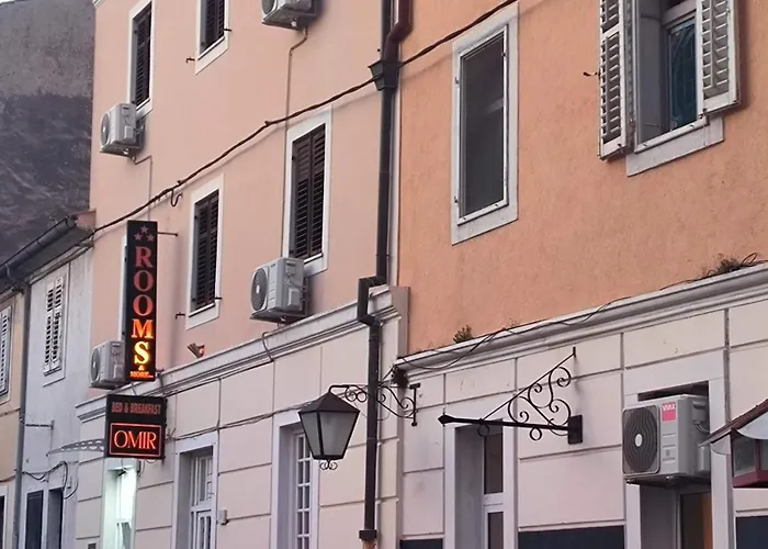 Omir Nocleg ze śniadaniem 3*