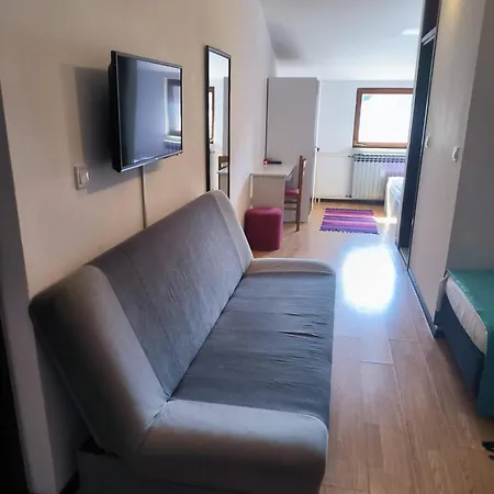 Bed & Breakfast Omir 3*