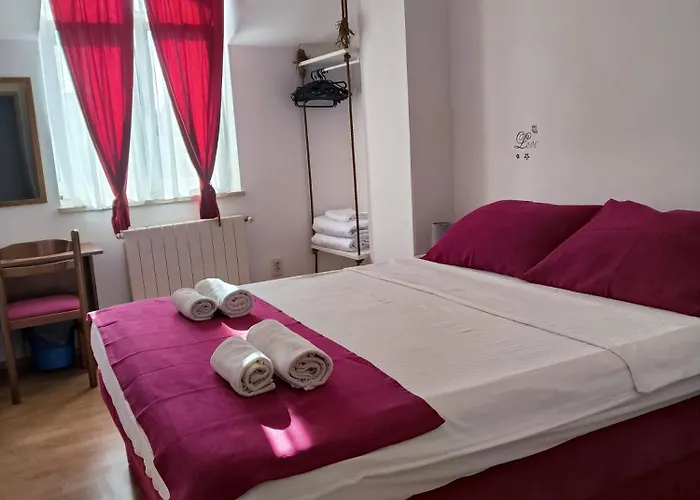 Omir Bed & Breakfast 3*
