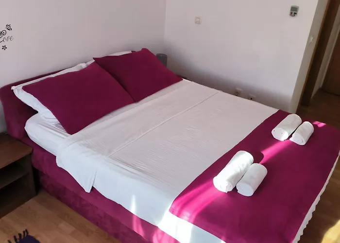 Omir Bed & Breakfast Pula