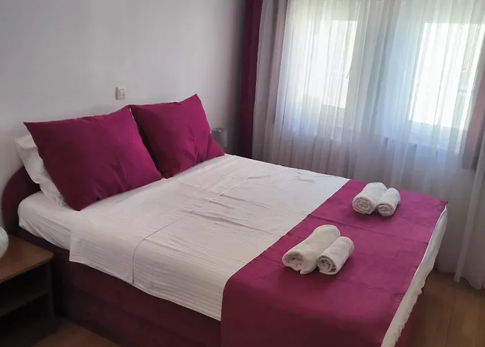 Omir Bed & Breakfast Pula